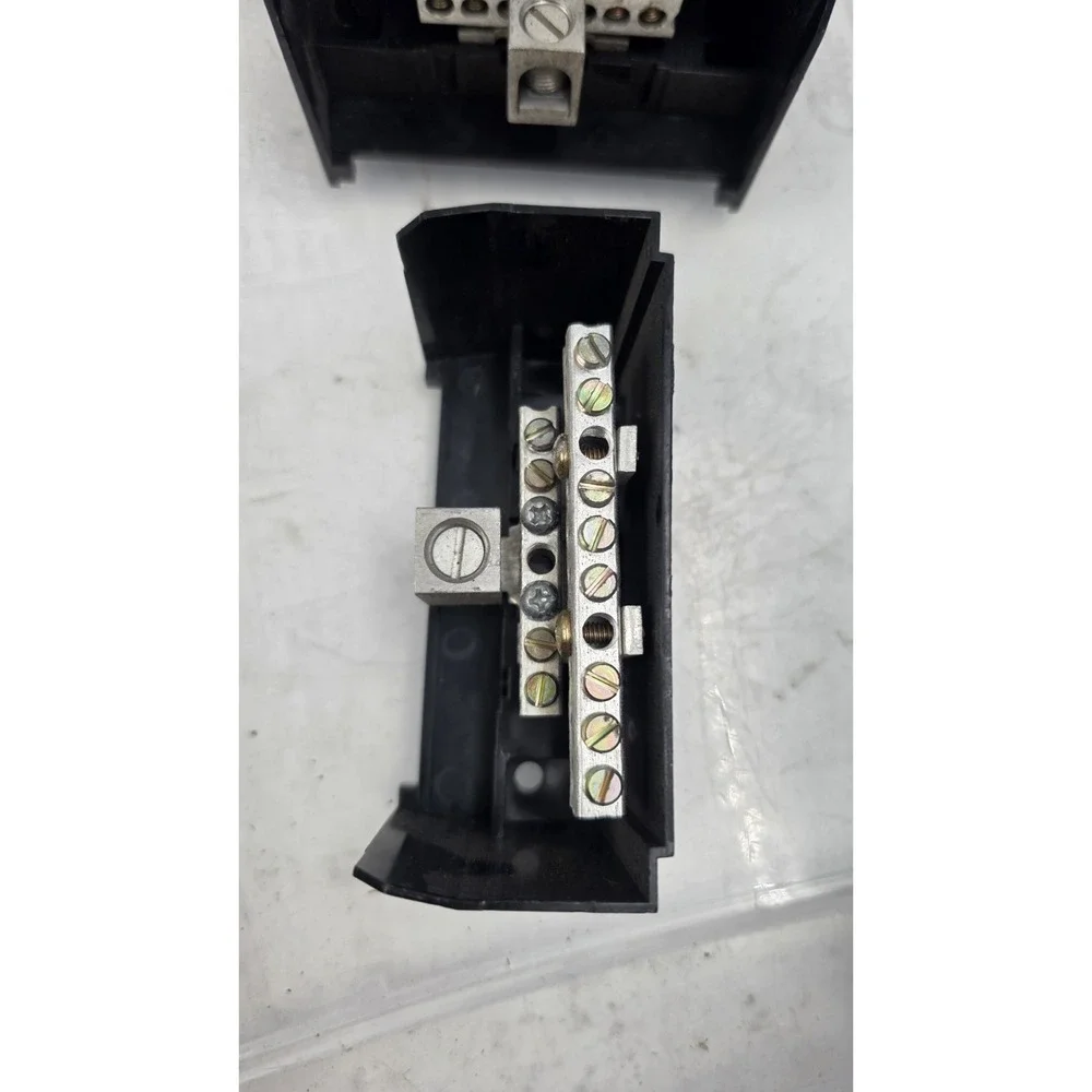 4pc. Square D SN12125 Neutral Assembly Insulated Groundable